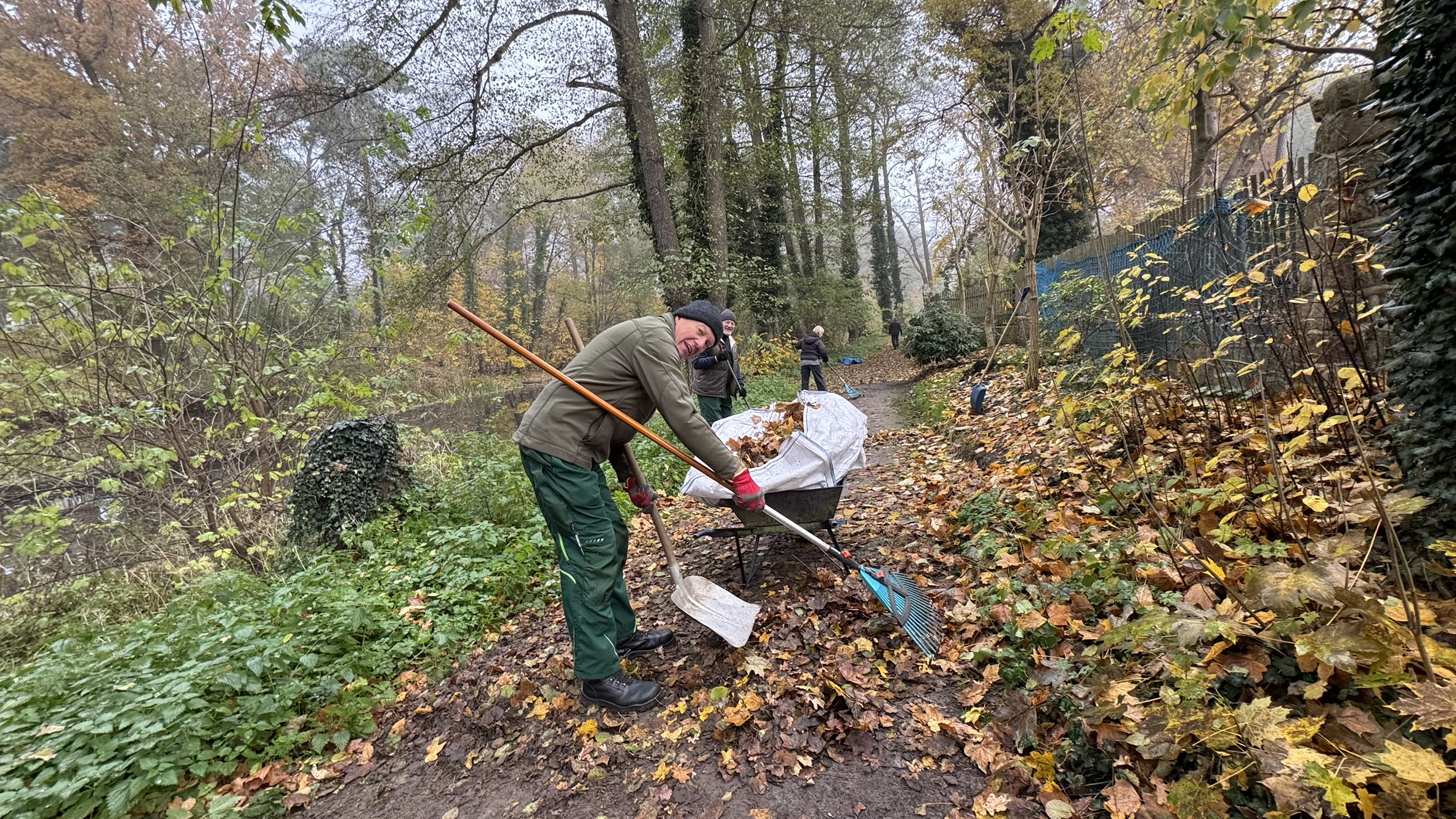Herbstputz im November 2025 - Foto: Volker Tanner